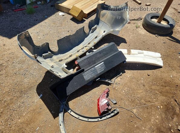 JN8CS1MW6HM414520 2017 INFINITI QX70 White Engine compartment view