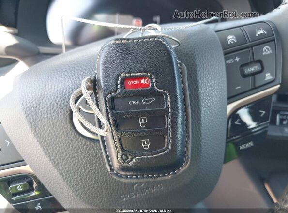 JTDAAAAF1P3015948 2023 TOYOTA CROWN Black Vista del salpicadero