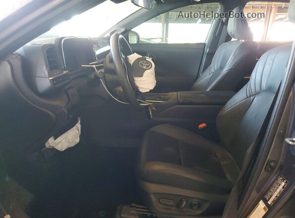 JTDAAAAF4P3013403 2023 TOYOTA CROWN Silver Front interior view
