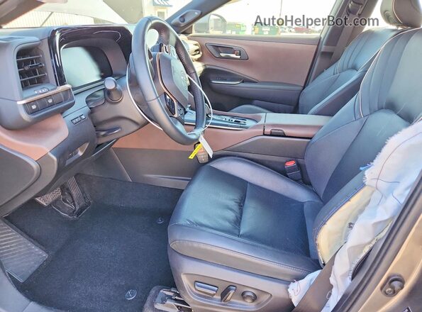 JTDAAAAF4P3017046 2023 TOYOTA CROWN Gray წინა სალონის ხედი