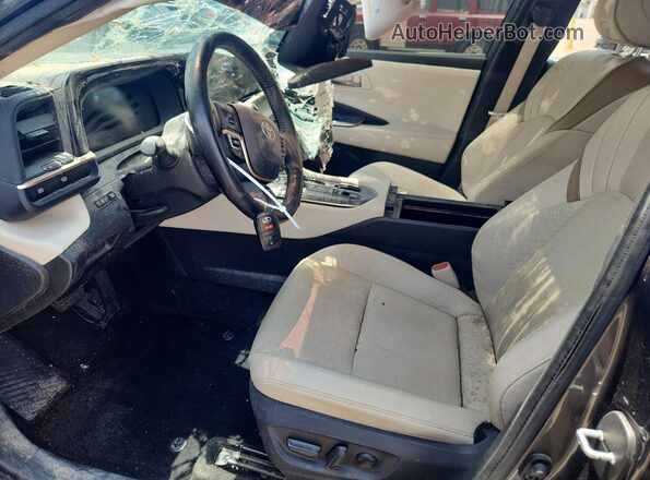 JTDAAAAF8R3029090 2024 TOYOTA CROWN Gray Սալոնի դիմացի տեսք