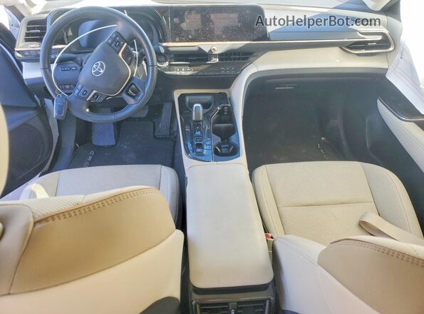 JTDAAAAF9R3027428 2024 TOYOTA CROWN White Widok deski rozdzielczej