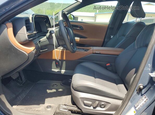 JTDAAAAF9S3035339 2025 TOYOTA CROWN Gray წინა სალონის ხედი