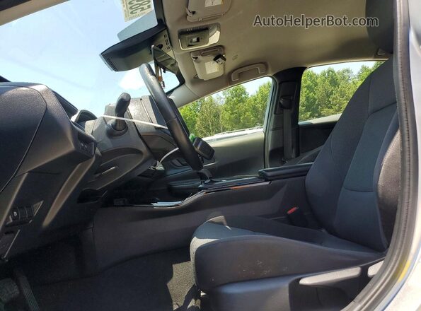 JTDACAAU0R3020229 2024 TOYOTA PRIUS Серебряный Вид салона спереди
