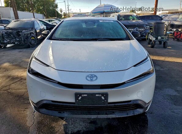 JTDACAAU2S3062617 2025 TOYOTA PRIUS White Widok z przodu