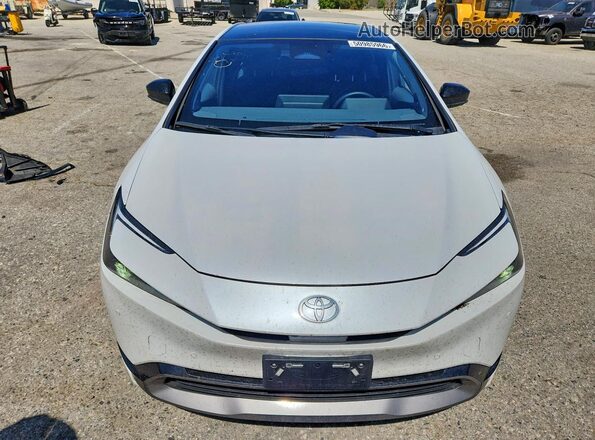 JTDACAAU3R3033962 2024 TOYOTA PRIUS White Front view