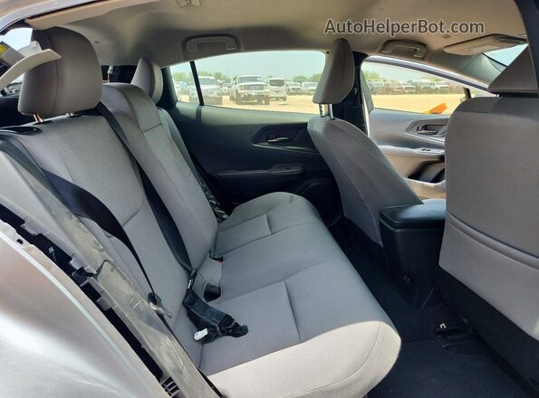 JTDACAAU4R3035235 2024 TOYOTA PRIUS Silver Հետևի նստատեղերի տեսք