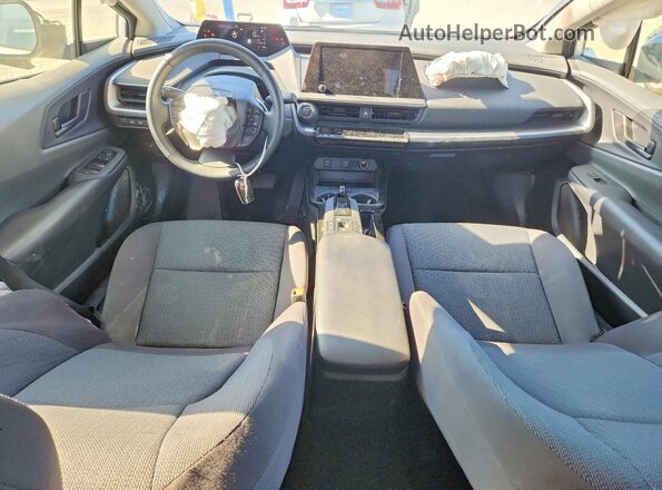 JTDACAAU5R3035888 2024 TOYOTA PRIUS White Вид панелі приладів