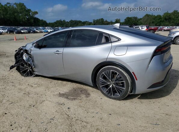 JTDACAAU6R3045264 2024 TOYOTA PRIUS Silver Tył lewy