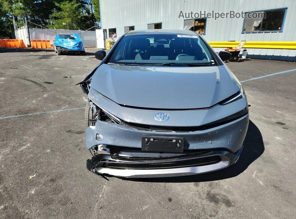 JTDACAAU6T3082032 2026 TOYOTA PRIUS Gray Vista de la etiqueta del VIN