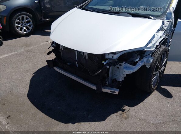 JTDACAAU7P3008012 2023 TOYOTA PRIUS White Widok z przodu