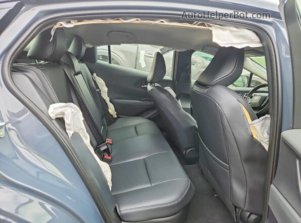 JTDACAAU7T3077003 2026 TOYOTA PRIUS Gray Vista de los asientos traseros