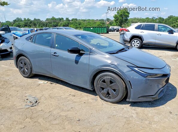 JTDACAAUXR3026376 2024 TOYOTA PRIUS Gray Delantero derecho