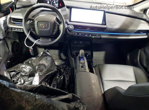 JTDACAAUXS3051915 2025 TOYOTA PRIUS White Առջևի վահանակի տեսք