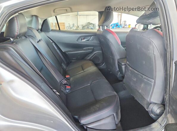 JTDACACU0R3037013 2024 TOYOTA PRIUS Silver Vista de los asientos traseros