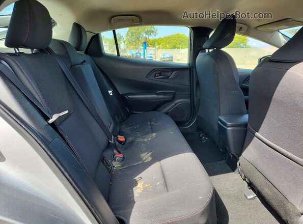 JTDACACU1T3063191 2026 TOYOTA PRIUS Silver Вид задніх сидінь