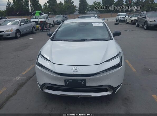 JTDACACU2P3010568 2023 TOYOTA PRIUS PRIME White Սարքավորումների վահանակի տեսք