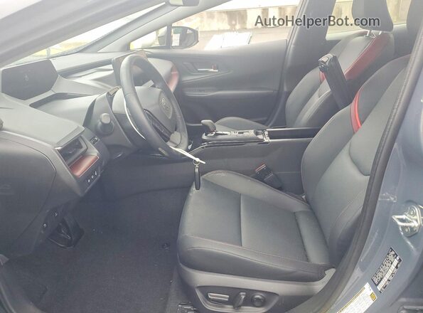 JTDACACU2R3033738 2024 TOYOTA PRIUS Gray Front interior view