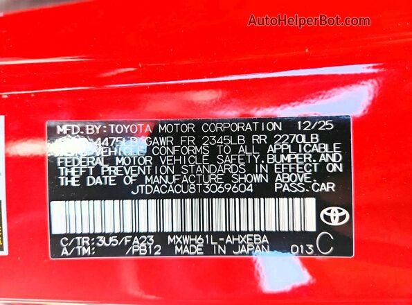 JTDACACU8T3069604 2026 TOYOTA PRIUS Red VIN კოდის სტიკერის ხედი