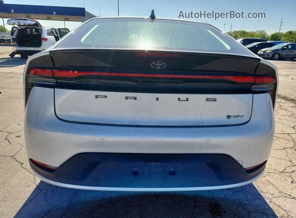 JTDADABU1R3023622 2024 TOYOTA PRIUS Белый Вид сзади