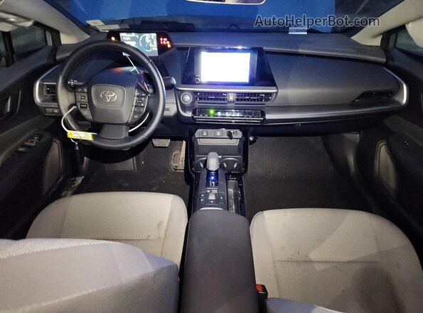 JTDADABU1S3025943 2025 TOYOTA PRIUS Silver Առջևի վահանակի տեսք