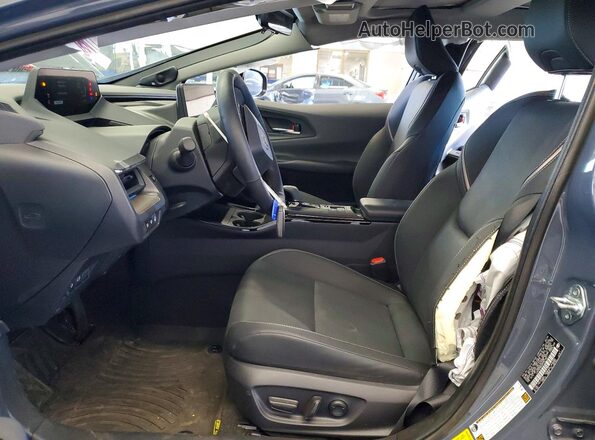 JTDADABU2R3018011 2024 TOYOTA PRIUS Blue Front interior view