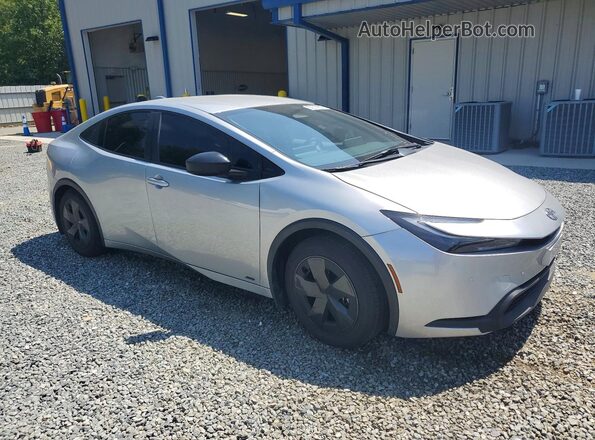 JTDADABU7S3027437 2025 TOYOTA PRIUS Silver Delantero derecho