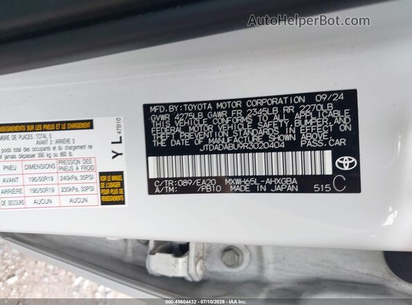 JTDADABU9R3020404 2024 TOYOTA PRIUS White Շարժիչի բաժամունքի տեսք