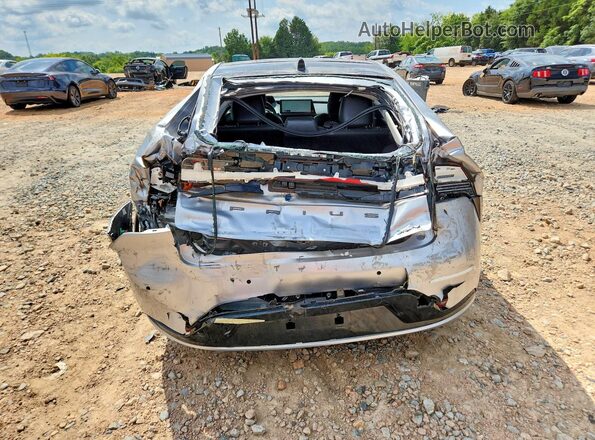 JTDADABUXP3000563 2023 TOYOTA PRIUS Silver Вид ззаду