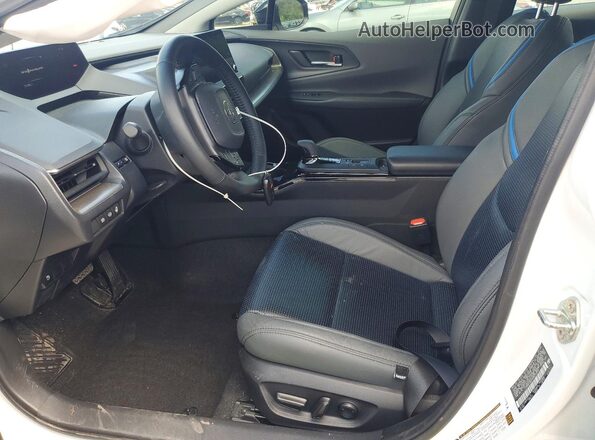 JTDADABUXR3016393 2024 TOYOTA PRIUS White Front interior view