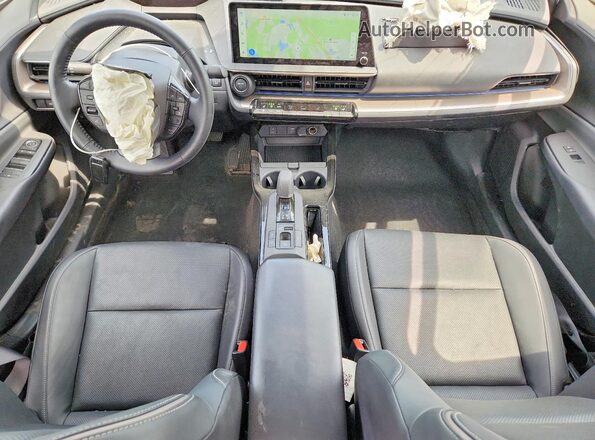 JTDADABUXT3033671 2026 TOYOTA PRIUS Silver Առջևի վահանակի տեսք
