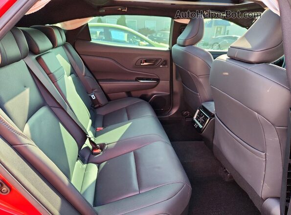 JTDAFAAF8R3009889 2024 TOYOTA CROWN Red უკანა სავარძლების ხედი