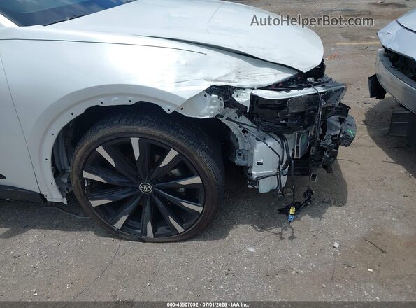 JTDAFAAF9R3007679 2024 TOYOTA CROWN White Вид спереду