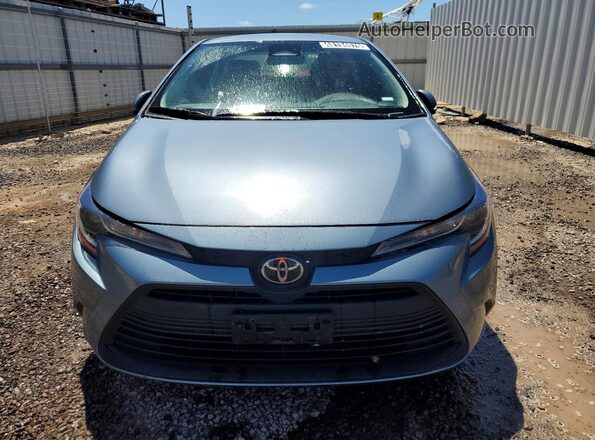 JTDB4MEE0R3021726 2024 TOYOTA COROLLA Blue Widok z przodu