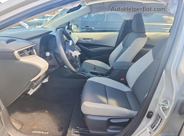 JTDB4MEE1T3033682 2026 TOYOTA COROLLA Silver Widok wnętrza z przodu