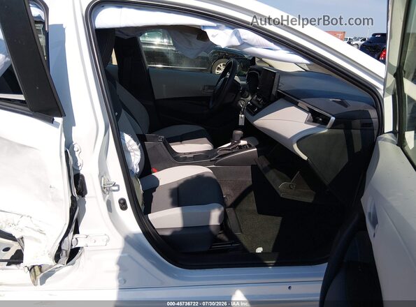 JTDB4MEE5RJ015397 2024 TOYOTA COROLLA White Widok wnętrza z przodu