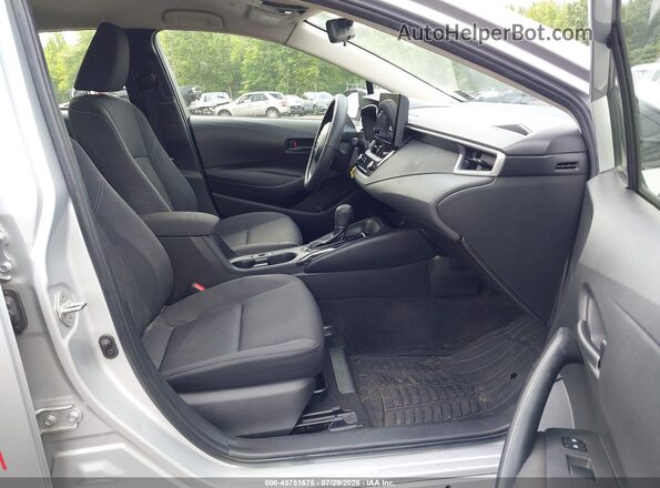 JTDB4MEE8P3003164 2023 TOYOTA COROLLA Серебряный Вид салона спереди