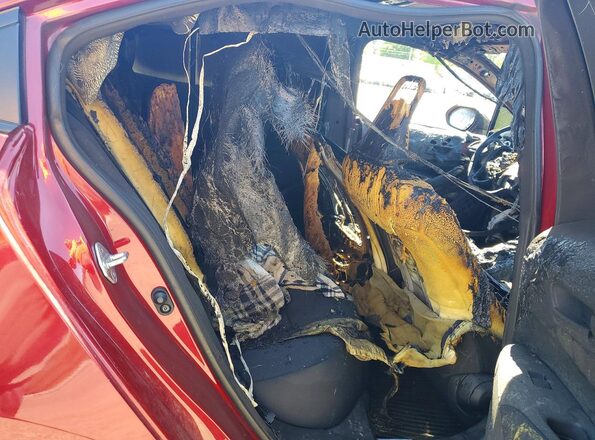 JTDB4MEE9T3034367 2026 TOYOTA COROLLA Red Vista de los asientos traseros