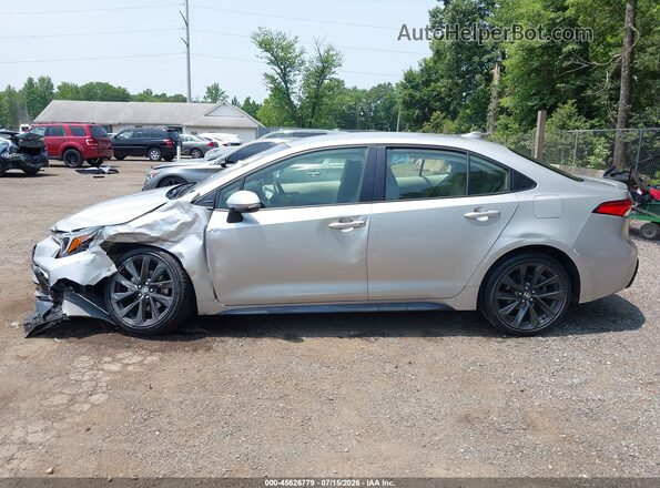 JTDBCMFE1P3018798 2023 TOYOTA COROLLA Silver Rear interior view