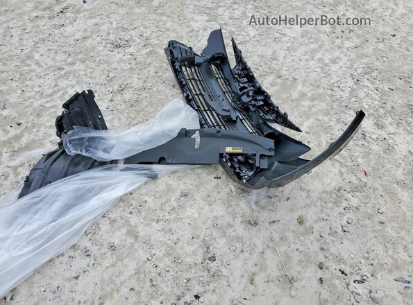 JTDBCMFE1T3115283 2026 TOYOTA COROLLA Black Вид підкапотного простору
