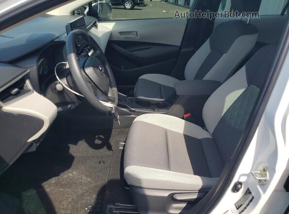 JTDBCMFE2R3040344 2024 TOYOTA COROLLA White Սալոնի դիմացի տեսք