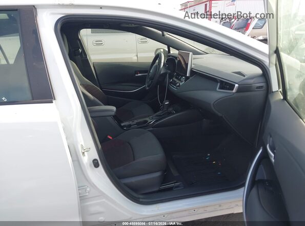 JTDBCMFE2S3109135 2025 TOYOTA COROLLA White Front interior view