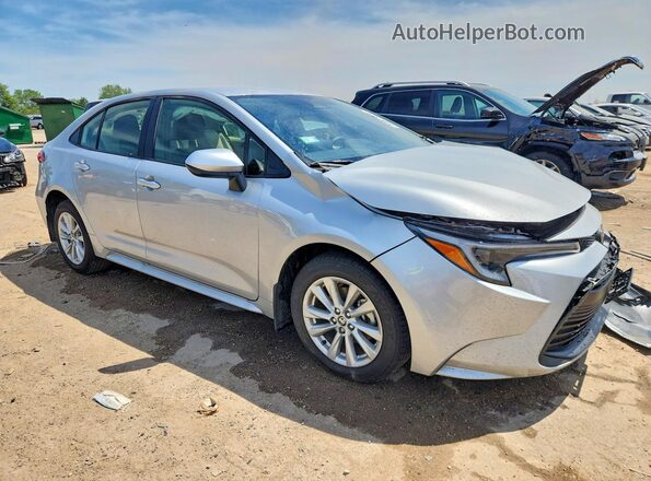 JTDBCMFE2T3144887 2026 TOYOTA COROLLA Серебряный Передняя правая четверть