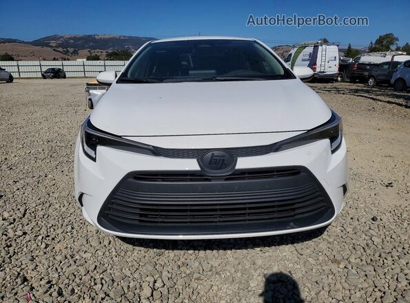 JTDBCMFE3P3024957 2023 TOYOTA COROLLA Белый Вид спереди