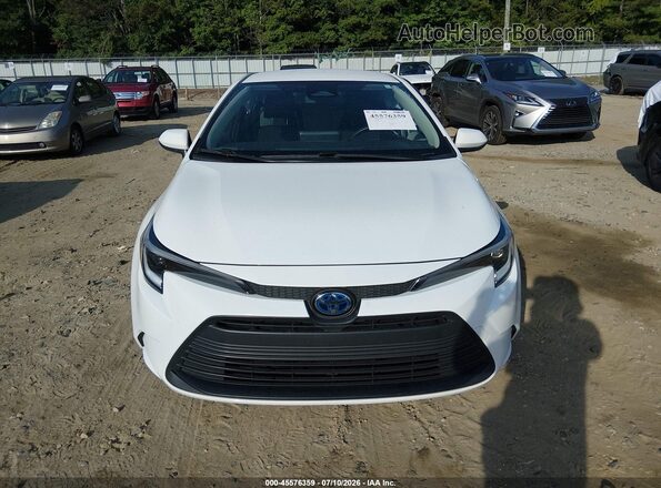 JTDBCMFE4R3041544 2024 TOYOTA COROLLA White Widok wnętrza z tyłu