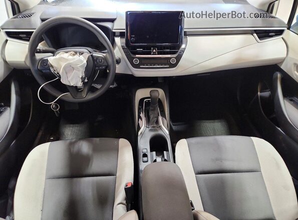 JTDBCMFE4T3122891 2026 TOYOTA COROLLA Silver Vista del salpicadero