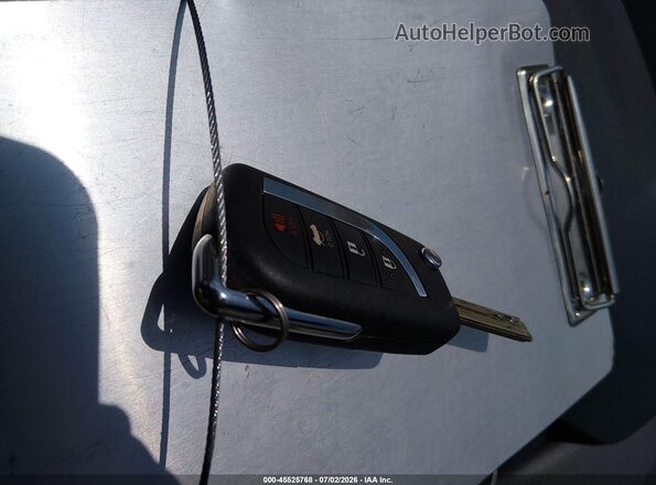 JTDBCMFE4T3137634 2026 TOYOTA COROLLA HYBRID Silver Vista del salpicadero