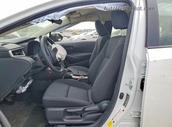 JTDBCMFE4T3146897 2026 TOYOTA COROLLA White Вид салону спереду