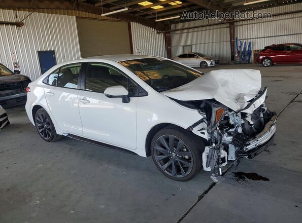 JTDBCMFE5R3030424 2024 TOYOTA COROLLA White Delantero derecho