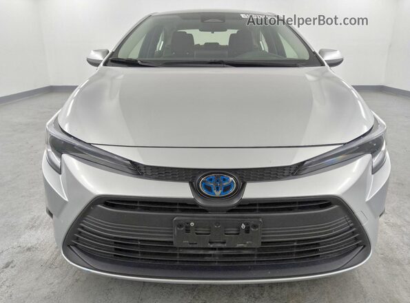 JTDBCMFE6S3072428 2025 TOYOTA COROLLA Silver Вид спереду